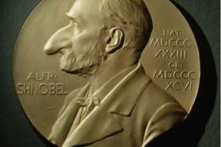 Шнобелівську премію вручили за орієнтацію гнойових жуків на місцевості та ініціативу Лукашенка