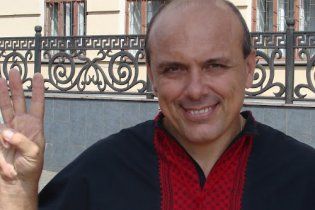 В Запорожье на лидера "Свободы" вылили несколько бутылок фекалий