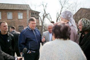 Янукович пообіцяв, що дитячі садки перестануть бути проблемою