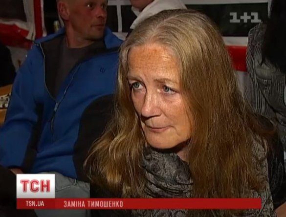 Шон Карр з нареченою та тещею_1