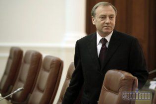 Мін'юст вирішив потрусити міністерства і відомства