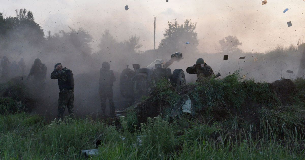 У Порошенка оприлюднили дані про втрати серед бійців АТО на Донбасі за минулу добу