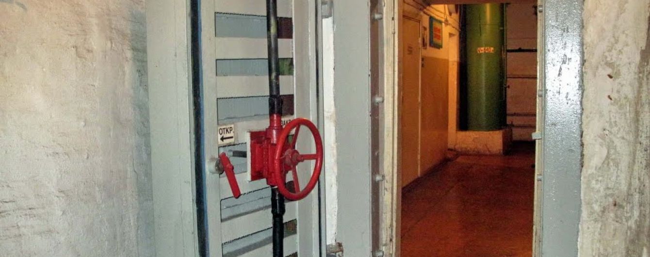 У Києві рятувальники перевіряють споруди для укриття населення