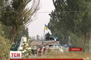 Мариуполь и ближайшие районы начинают жить по военному времени