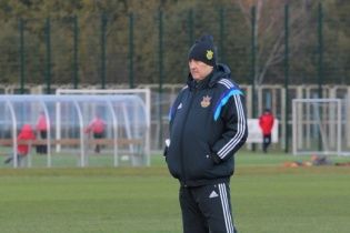 Фоменко извинился перед игроками сборной Украины