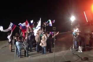 "Многотысячный митинг" в Севастополе сняли с помощью нескольких десятков людей