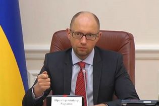 В 2014 году смертность в ДТП в Украине увеличилась впятеро - Яценюк
