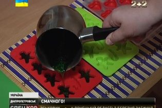 Кондитер из Днепропетровска предлагает уничтожать дух сепаратизма съедобными "боевиками"