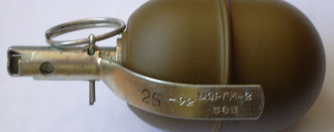 На Дніпропетровщині вибух гранати біля гаража забрав життя людини