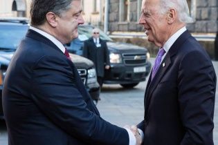Порошенко и Байден назвали наиболее приемлемый формат для переговоров о Донбассе