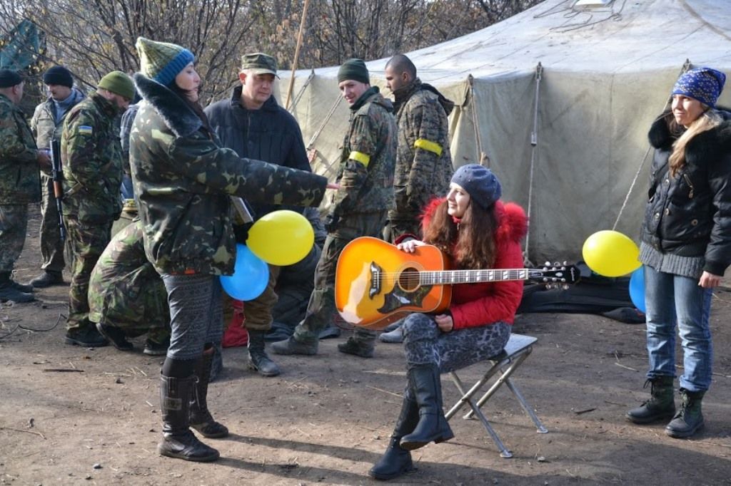 Соломія Вітвіцька, поїздка до Волновахи_9