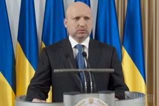 Турчинов обратился к украинцам и обвинил Россию в поддержке терроризма