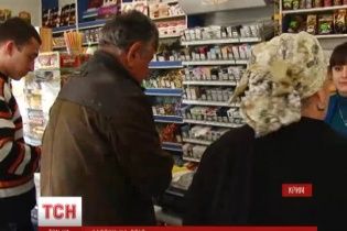 У Криму можуть зʼявитися талони на харчування: місцеві жителі обурені
