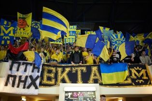 "Воины света", "Червона рута" і "Путін - х*йло": найкращі пісні у виконанні українських фанатів