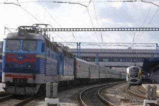 В Україні з 27 травня буде зупинено продаж квитків на всі поїзди