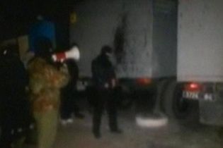 В Мариуполе бойцы "Альфы" зачищают город от вооруженных сепаратистов