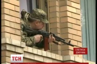 Славянск остается под контролем вооруженных боевиков - очевидец