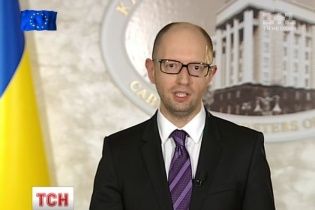 Яценюк розповів про величезні борги України