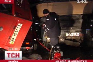 Число жертв жахливого ДТП у Рівному зросло до 9-ти
