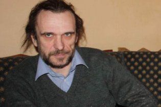 Писателя Олеся Ульяненко похоронили на Байковом кладбище
