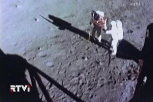 Индийцы подтвердили факт высадки американцев на Луне