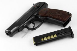 На Житомирщині лейтенант у військовій частині підстрелив майора