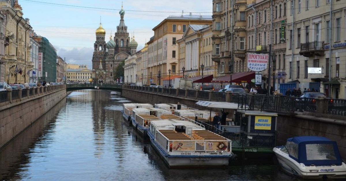 Где в спб дешево напечатать фотографии