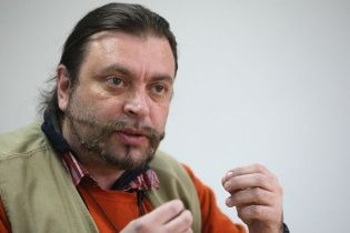 Прикордонники розповіли, чому відправили відомого правозахисника назад до Москви