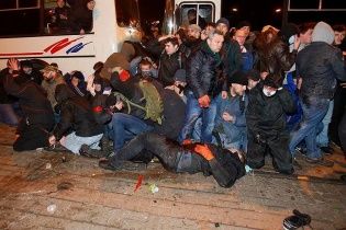 Під час мирного мітингу в Донецьку загинули 3 людини, півсотні постраждали