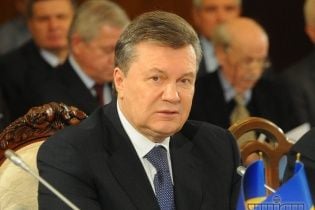 Янукович розповів, що Рибака побили невідомі і стріляли в його авто