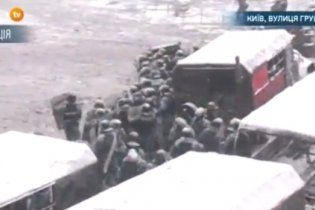 На Грушевського не вистачає карет швидкої допомоги, щоб допомагати пораненим – ЗМІ