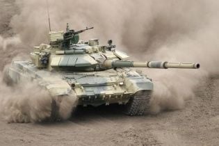 На кордоні Росії з Чернігівщиною помітили рух танків