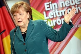Меркель заявила, що G8 більше не існує