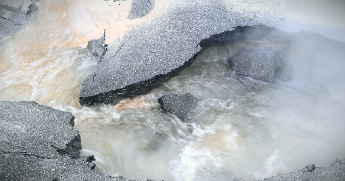 Киев смоет водой