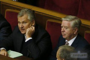 На заседание депутатской группы по вопросу Тимошенко прибыли Кокс и Квасьневский