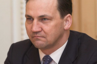 Польща пропонує поставити на паузу відносини Україна - ЄС