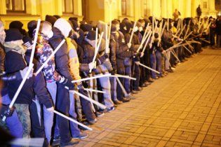 На Евромайдане формируются отряды самообороны от "Беркута"