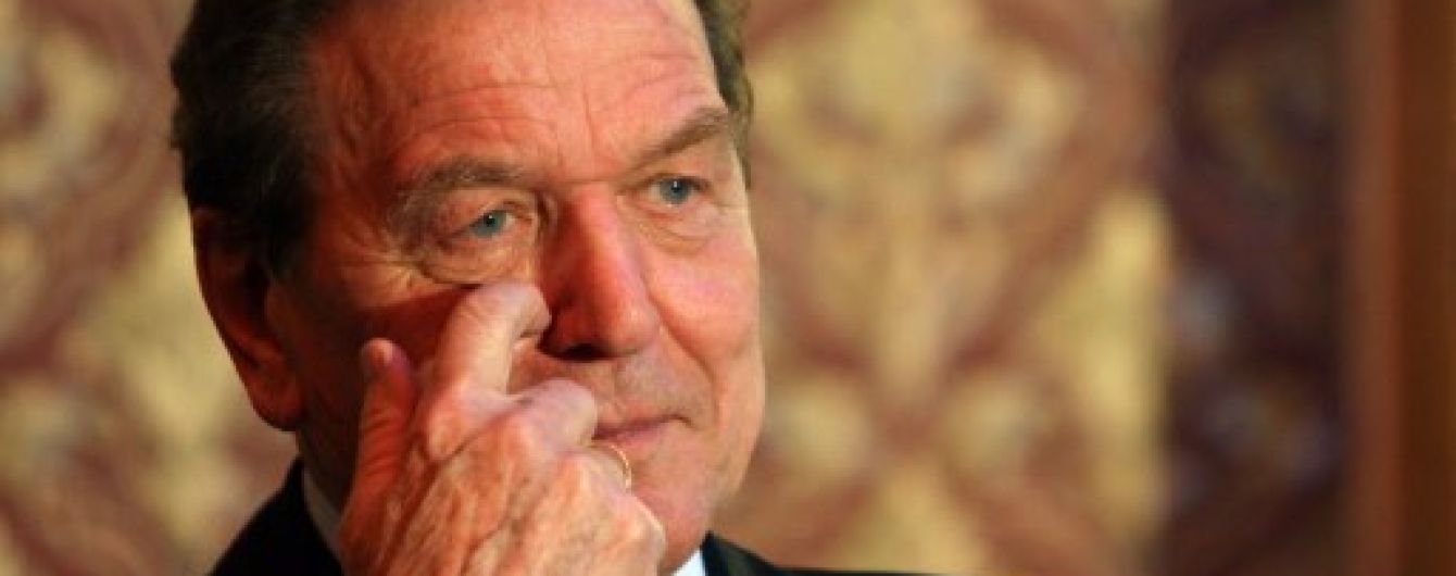 Экс-канцлер Германии Шредер попал в базу "Миротворца". Берлин возмущен
