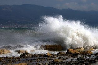 Тело смытой штормом в Алуште россиянки выбросило на пляж Ялты