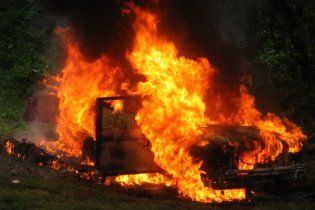 Во Франции из-за взрыва грузовика сгорели 4 дома
