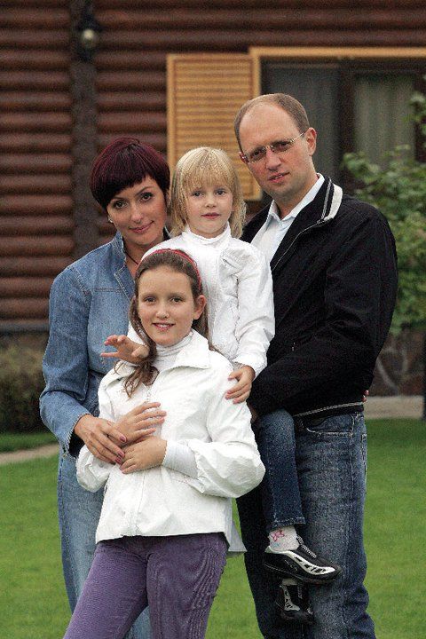 Політики у Фейсбуці