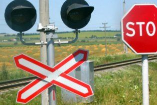 У Луганській області знову підірвали залізничну колію: пошкоджено міст