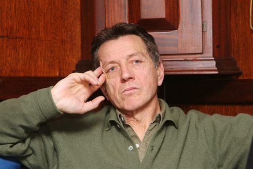 Бернар Жиродо