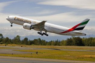 Авіакомпанії-гіганта не буде: Emirates і Etihad спростували чутки про об’єднання