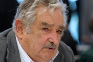 В музее современного искусства уборщица выбросила арт-инсталляцию, приняв ее за мусор (3 фото) изображения В музее современного искусства уборщица выбросила арт-инсталляцию, приняв ее за мусор (3 фото) изоражения