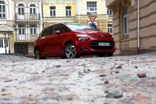 Тест-драйв Citroen C4 Picasso: Семейный бизнес-класс