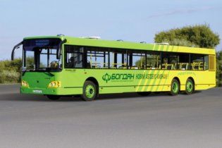 Украинские разведчики купили автобус за 880 тысяч гривен