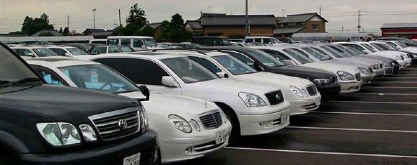 Користувачів автомобілів на іноземній реєстрації чекають нові побори