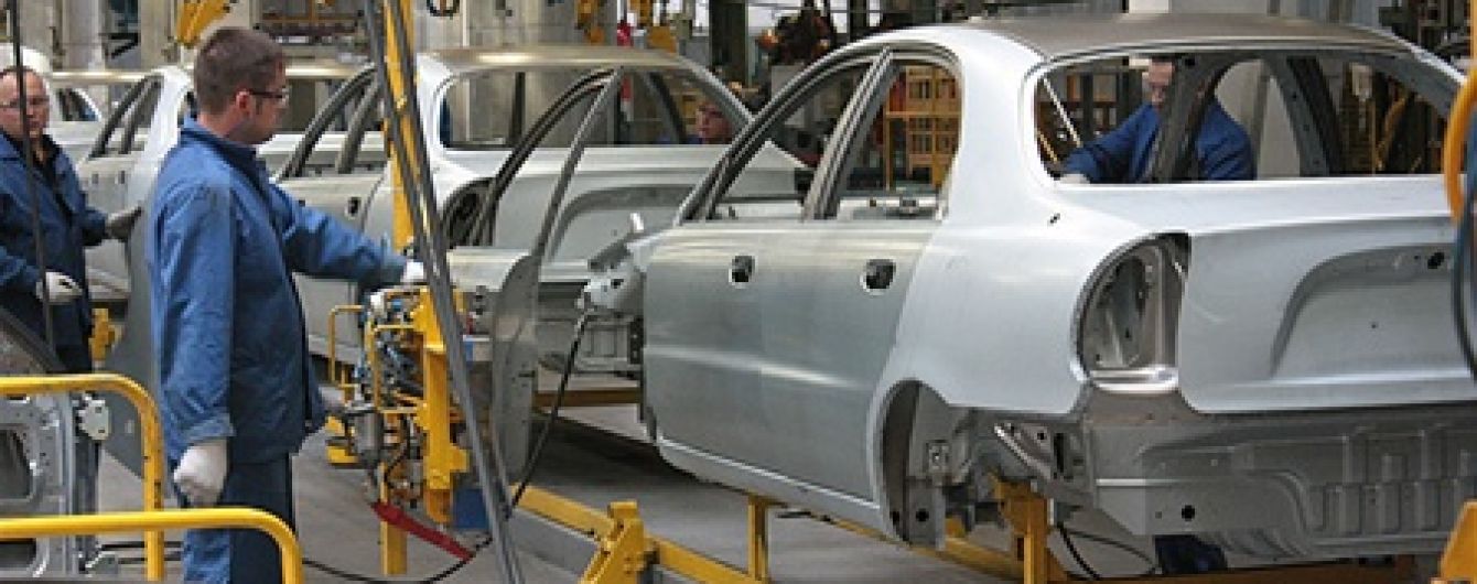 Украинский автопром в мае обрушился на 40%