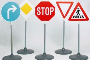 Украинцев за неуплату штрафов будут лишать имущества